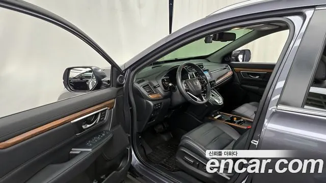 Honda CR-V CR-V 5-е поколение 2.0 гибрид Touring 4WD — Фото автомобиля 10