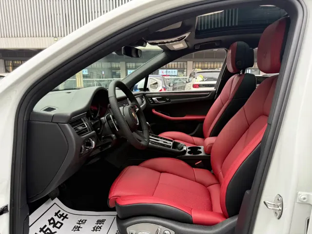 Porsche Macan — Фото автомобиля 19