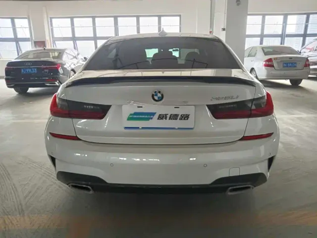 BMW 3 Series — Фото автомобиля 5
