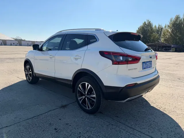 Nissan Qashqai — Фото автомобиля 7