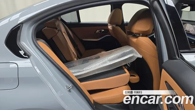 BMW 3-Series 3 серия (G20) 320i M Sport — Фото автомобиля 4