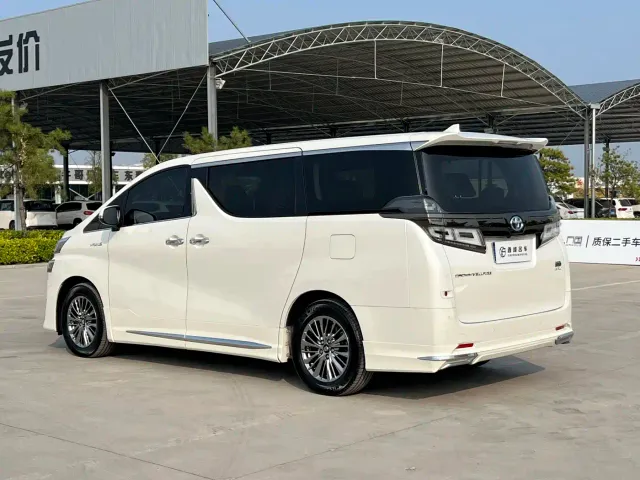 Toyota Vellfire — Фото автомобиля 29
