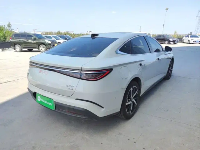 BYD Seal 07 DM-i — Фото автомобиля 6