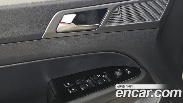 KG_Mobility_Ssangyong Rexton Новый Rexton Sport Дизель 2.2 4WD — Фото автомобиля 29