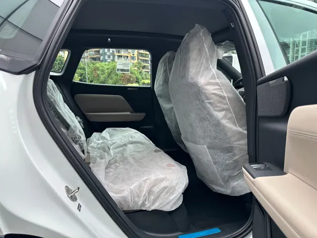 Volvo XC70 Plug-in Hybrid — Фото автомобиля 18