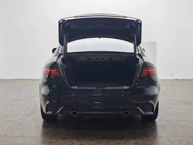 Jaguar Jaguar XEL 2022 2.0T 250PS R-DYNAMIC S Progressive Sport Edition — Фото автомобиля 12