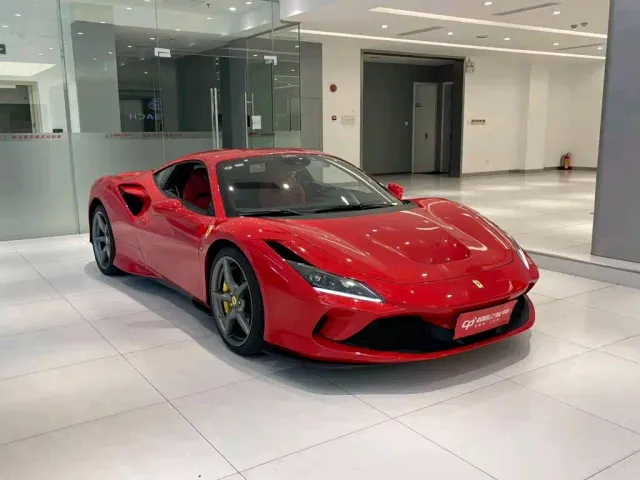 Ferrari F8 — Фото автомобиля 3