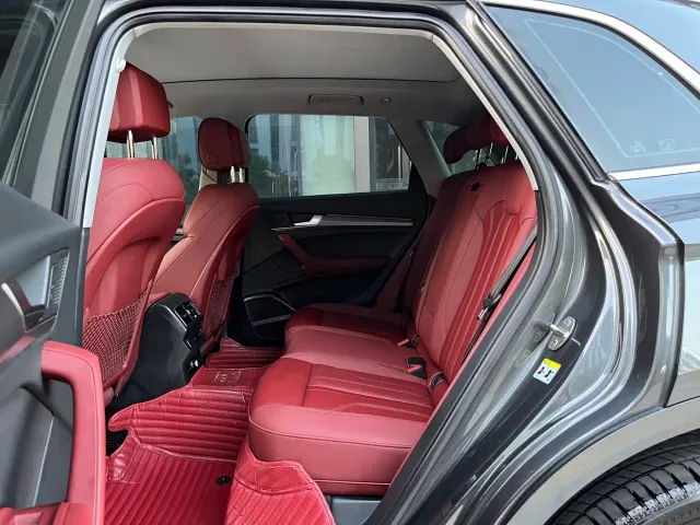 Audi Q5L — Фото автомобиля 9