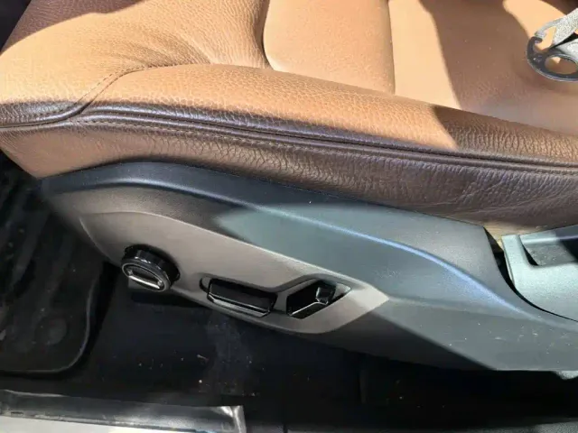 Volvo XC60 — Фото автомобиля 12
