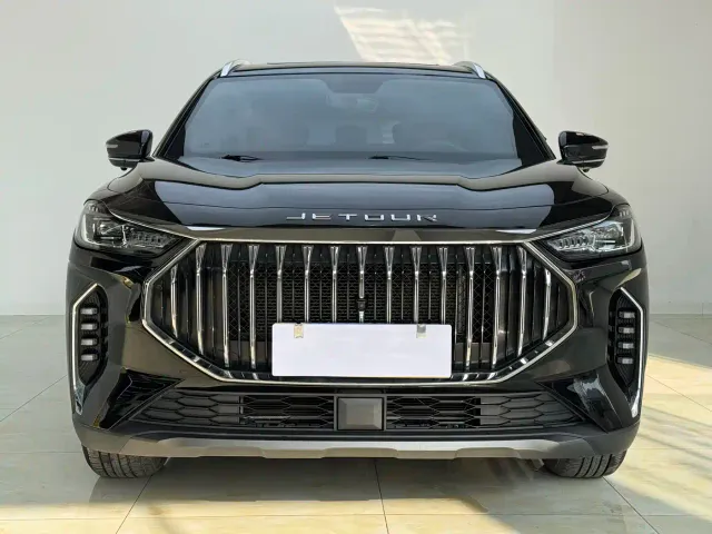 Jetour X70 Plus — Фото автомобиля 3