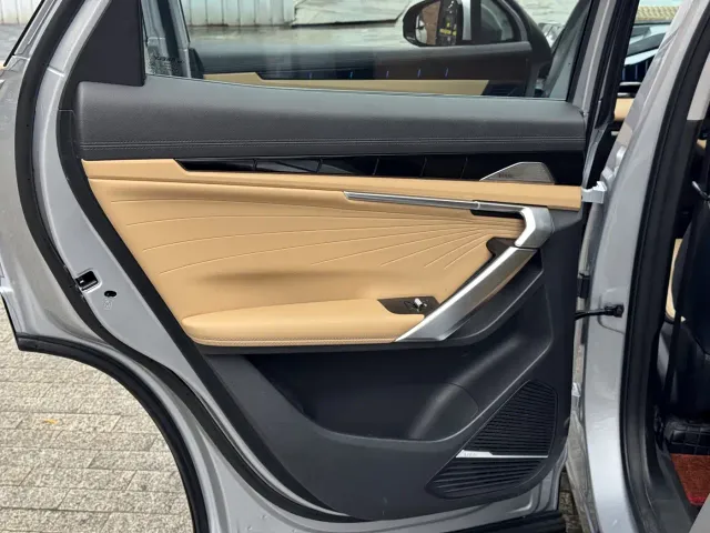 Geely Boyue L — Фото автомобиля 14