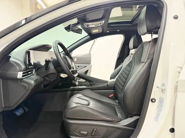 Hyundai Elantra — Фото автомобиля 7