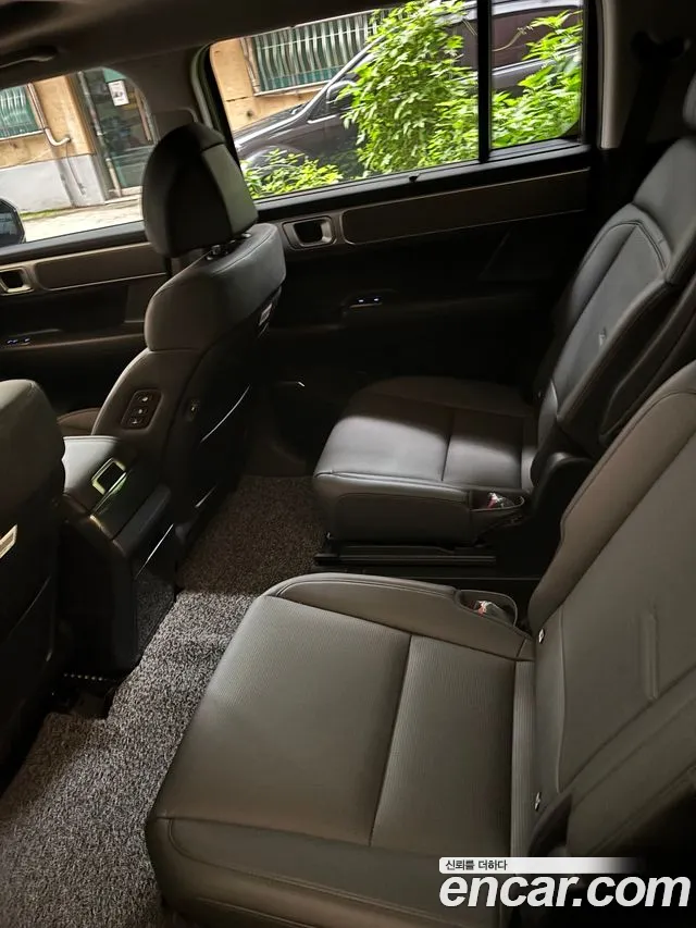 Hyundai Santafe Santa Fe (MX5) Бензин 2.5T 2WD — Фото автомобиля 9