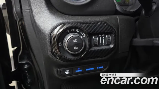 Jeep Wrangler JL — Фото автомобиля 16