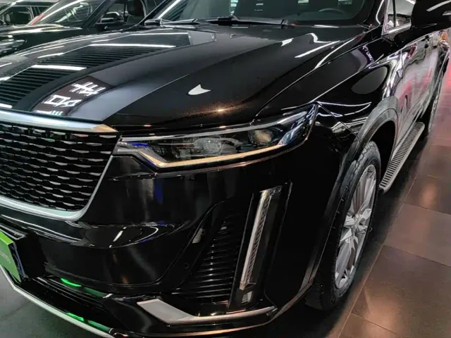Cadillac XT6 — Фото автомобиля 23