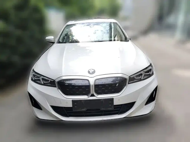 BMW i3 — Фото автомобиля 2
