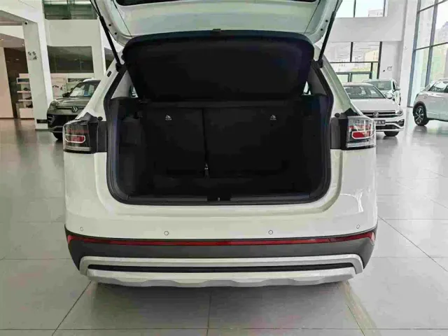 Volkswagen Tharu — Фото автомобиля 12