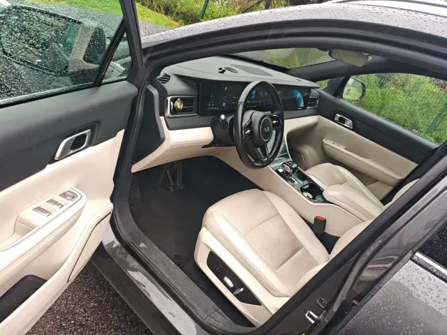 Li Auto ONE — Фото автомобиля 5