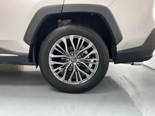 Toyota Wildlander — Фото автомобиля 19