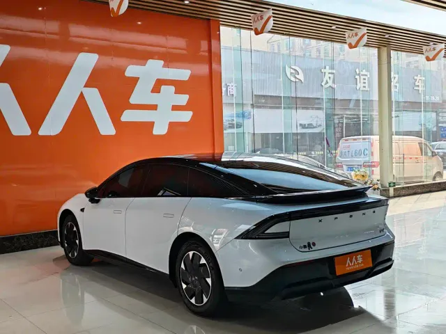 Xpeng P7+ — Фото автомобиля 6