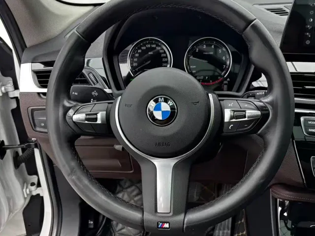 BMW BMW X1 2022 sDrive20Li Premium — Фото автомобиля 7