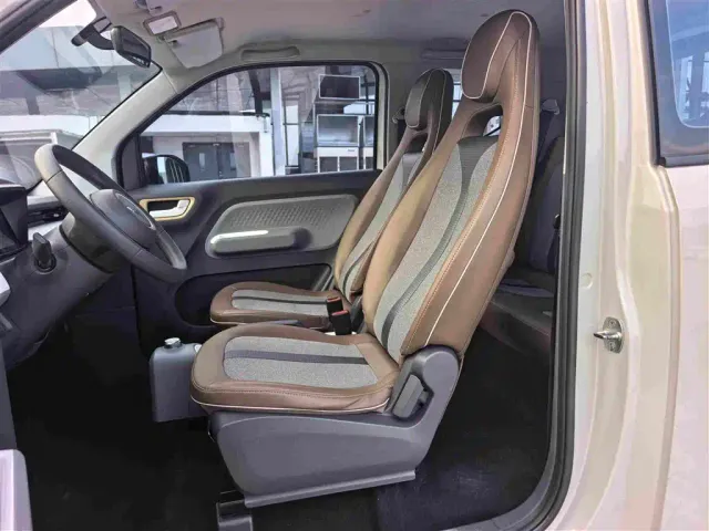 Wuling Hongguang Mini EV — Фото автомобиля 6