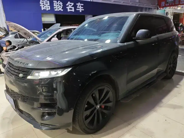 Фотография автомобиля — Land Rover Range Rover Sport