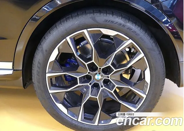 BMW X7 — Фото автомобиля 5