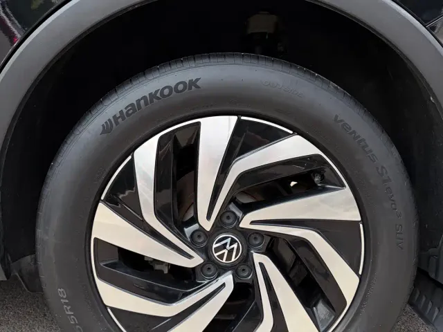 Volkswagen Tiguan L — Фото автомобиля 22