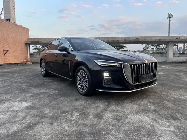 Hongqi H5 — Фото автомобиля 3