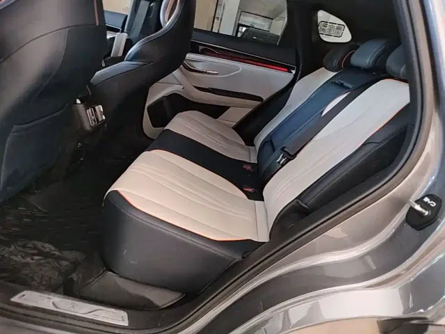 BYD Song PLUS — Фото автомобиля 16