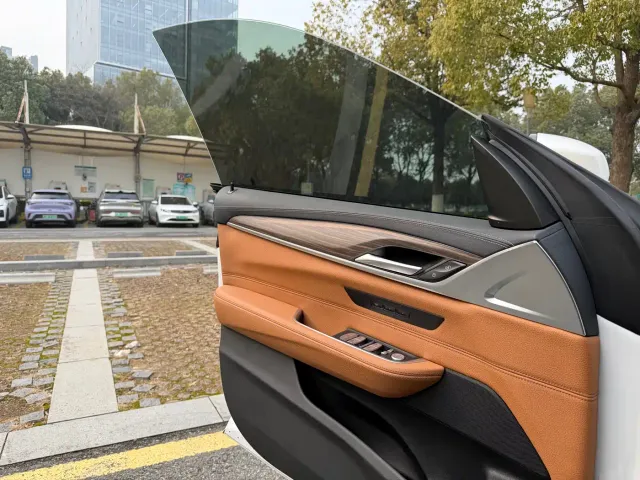 BMW 6 Series Gran Turismo — Фото автомобиля 11