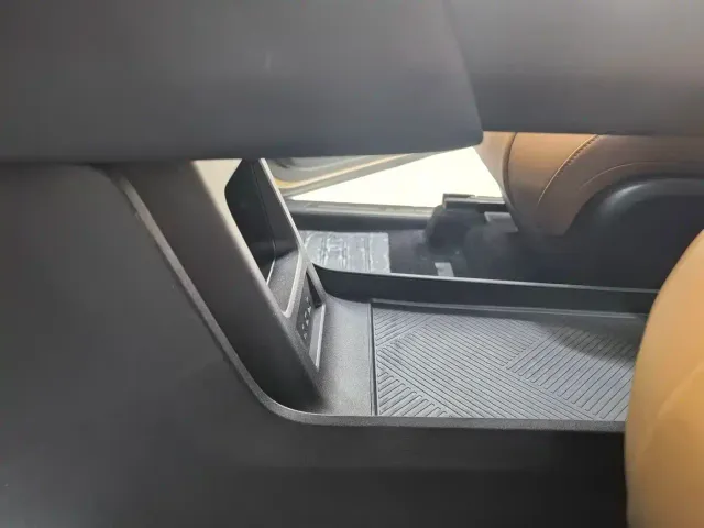 iCAR V27 — Фото автомобиля 18