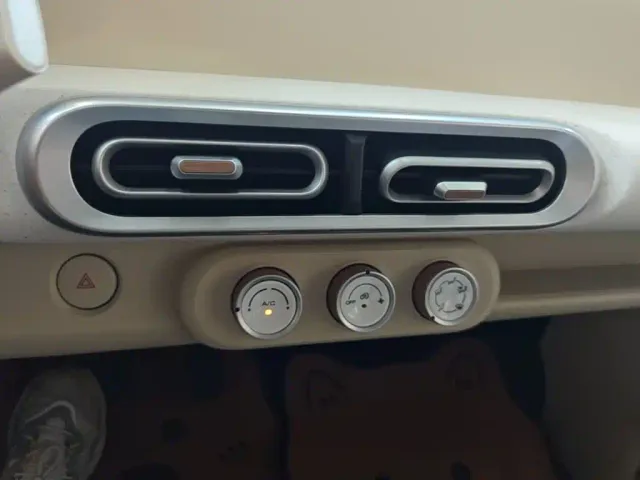 Wuling Hongguang Mini EV — Фото автомобиля 12
