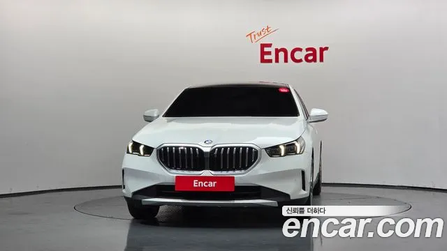 BMW 5-Series — Фото автомобиля 3