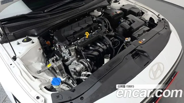 Hyundai Avante CN7 — Фото автомобиля 9