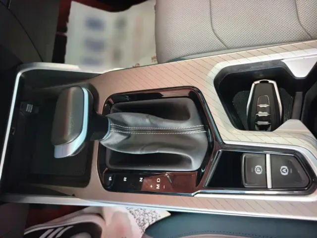 Geely Emgrand — Фото автомобиля 7