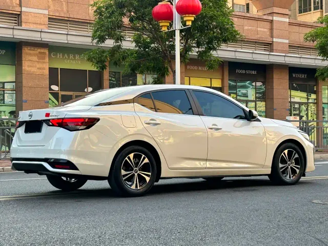 Nissan Sylphy — Фото автомобиля 4