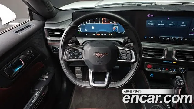 Ford Mustang — Фото автомобиля 12