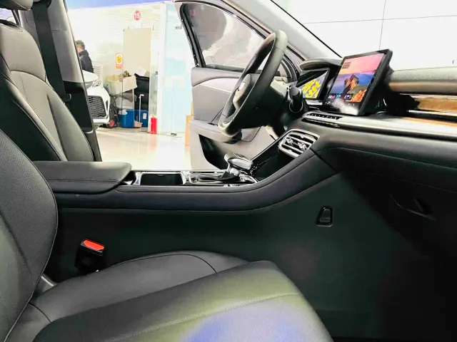 Geely Emgrand — Фото автомобиля 4