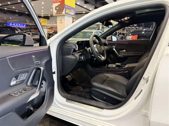 Mercedes-Benz A-Class — Фото автомобиля 4