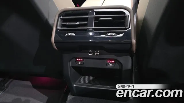 BMW 5 Series — Фото автомобиля 25