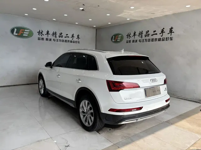 Audi Q5L — Фото автомобиля 7