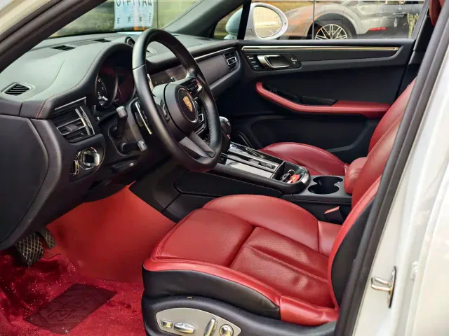 Porsche Macan — Фото автомобиля 15