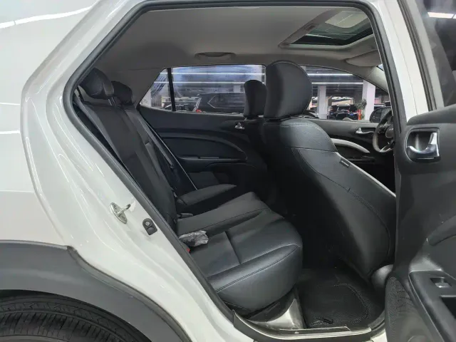 Kia KX1 — Фото автомобиля 11
