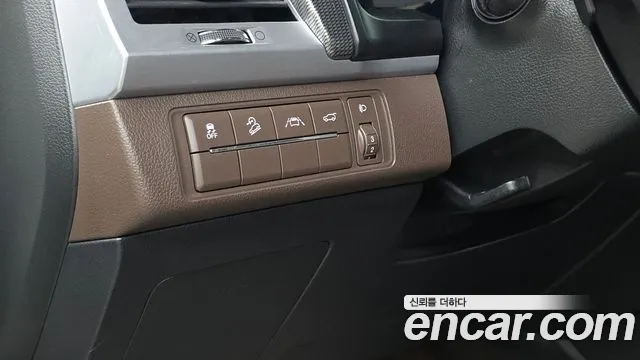 KG_Mobility_Ssangyong Rexton All Rexton Дизель 2.2 4WD — Фото автомобиля 27