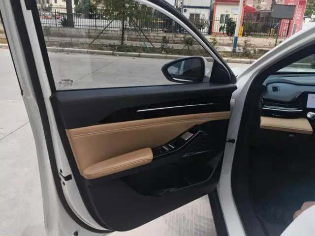 Geely Galaxy L6 — Фото автомобиля 7