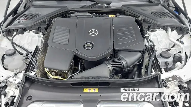 Mercedes-Benz E-Class — Фото автомобиля 6