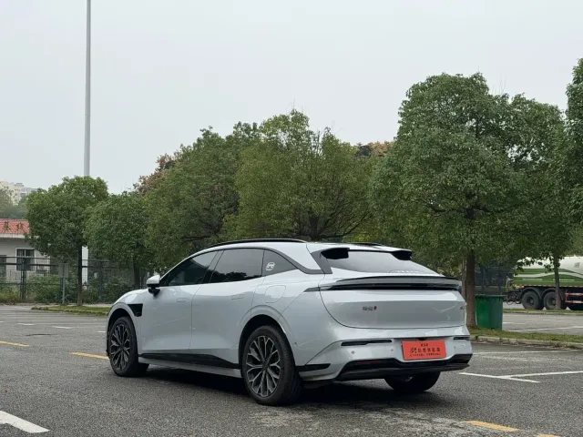 Zeekr 007 GT — Фото автомобиля 6
