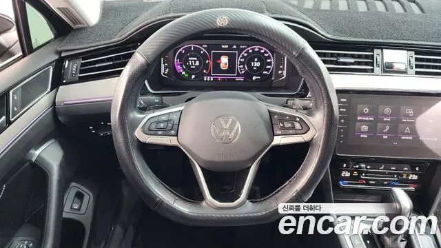 Volkswagen Passat — Фото автомобиля 13